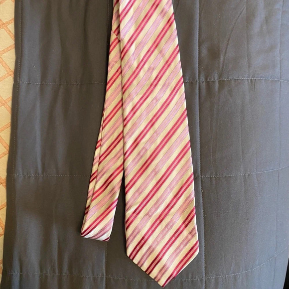 Hugo Boss Red Pink and White Striped Tie - Picture 2 of 5